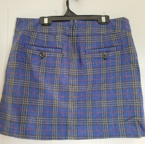 Plaid wool mini skirt, cute buttons - Picture 4 of 4